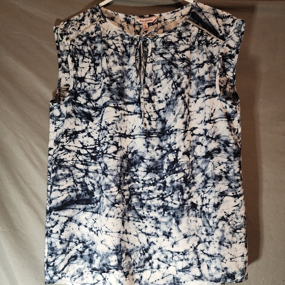 Juicy Couture Blue and White Patterned Blouse